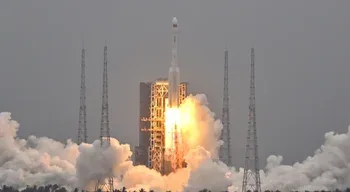 China consegue primeira aterragem controlada de foguetão em terra