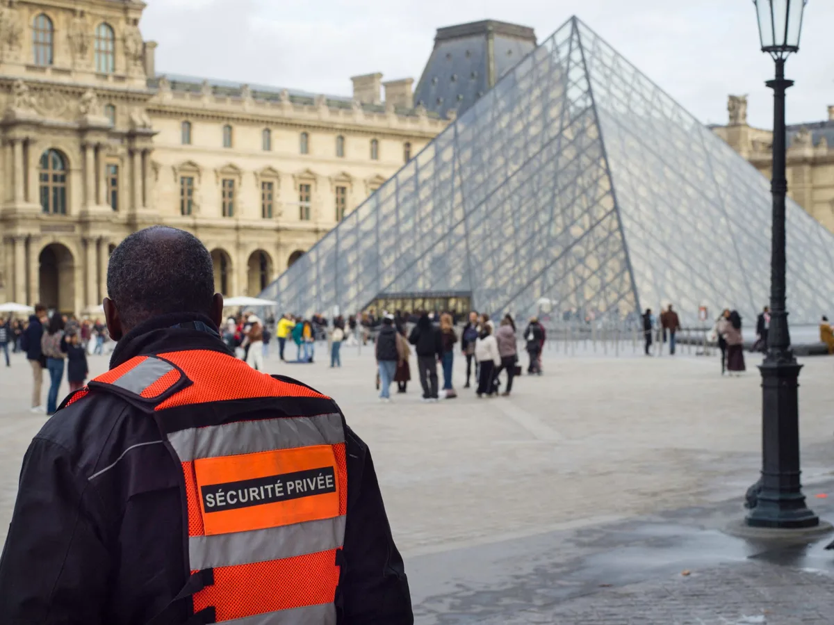 Cambriolage au Louvre : un an après, davantage de caméras mais des joyaux devenus invisibles