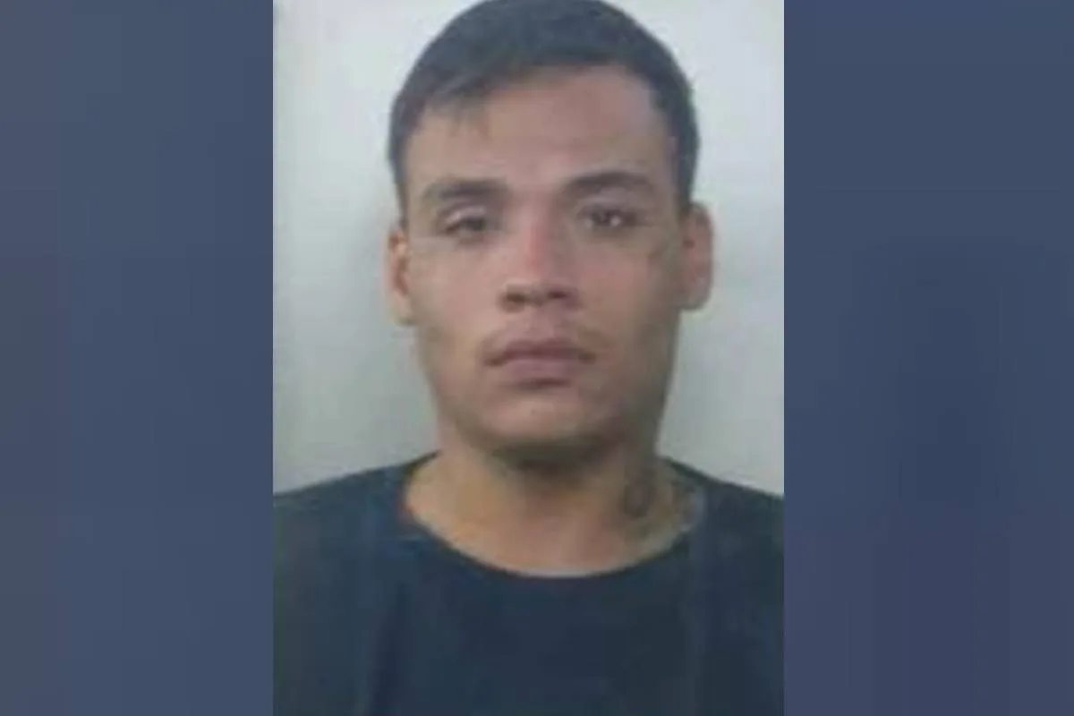 Vizinho suspeito de matar casal em Ceilândia se entrega à polícia