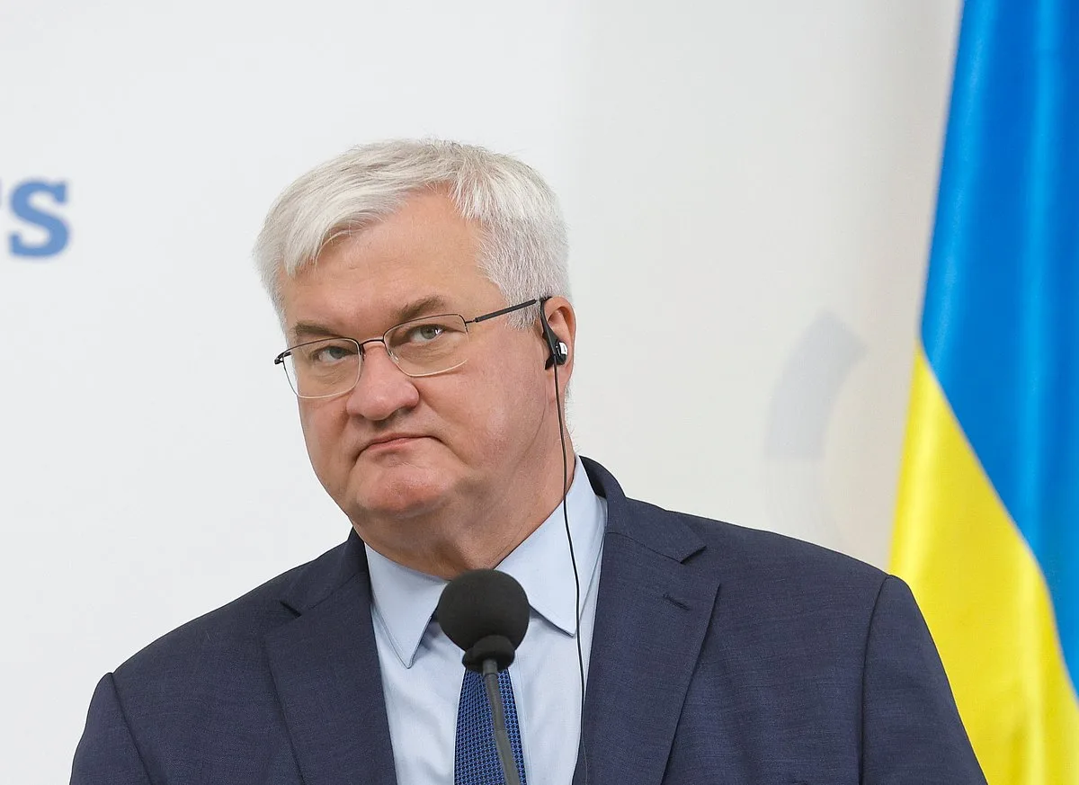 Kiev critica levantamento de sanções a oligarcas russos