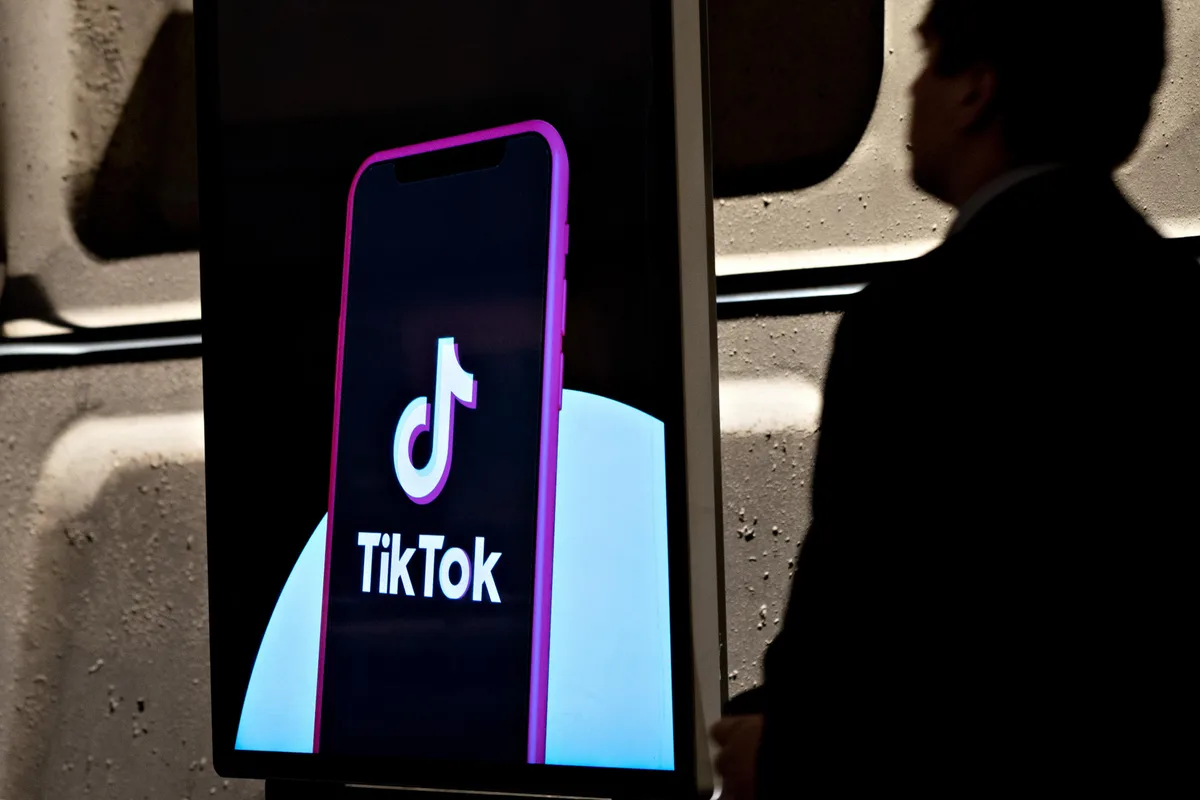Australia teens return to TikTok 8 months after under-16 social media ban