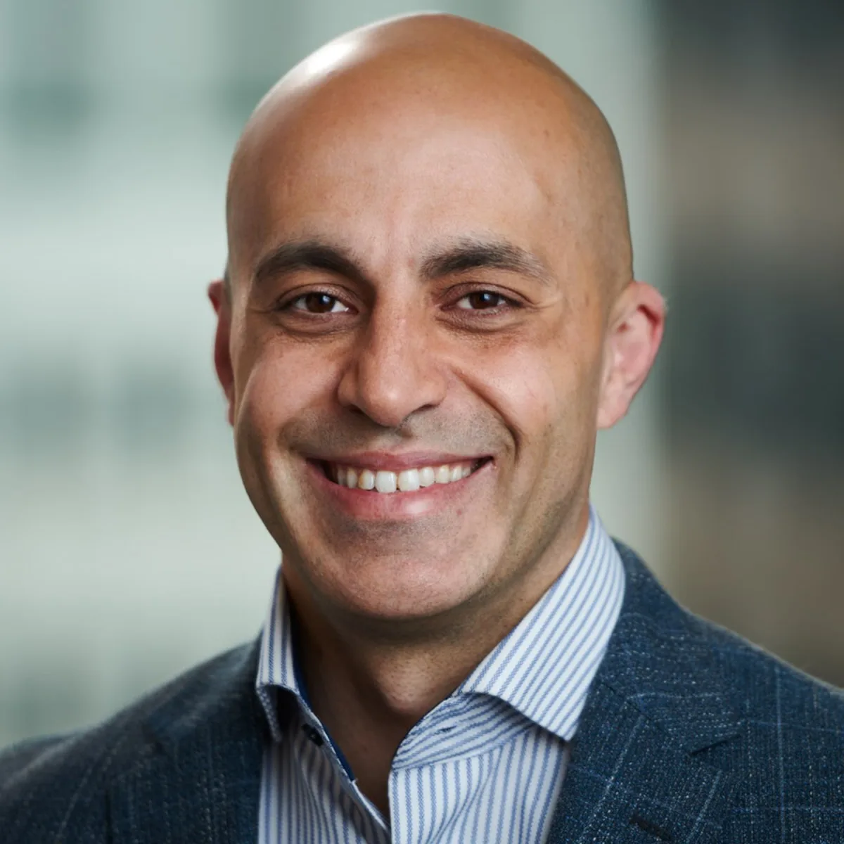 Databricks wanted to raise $1B, investors wanted $15B. It settled on $5B at a $190B valuation.