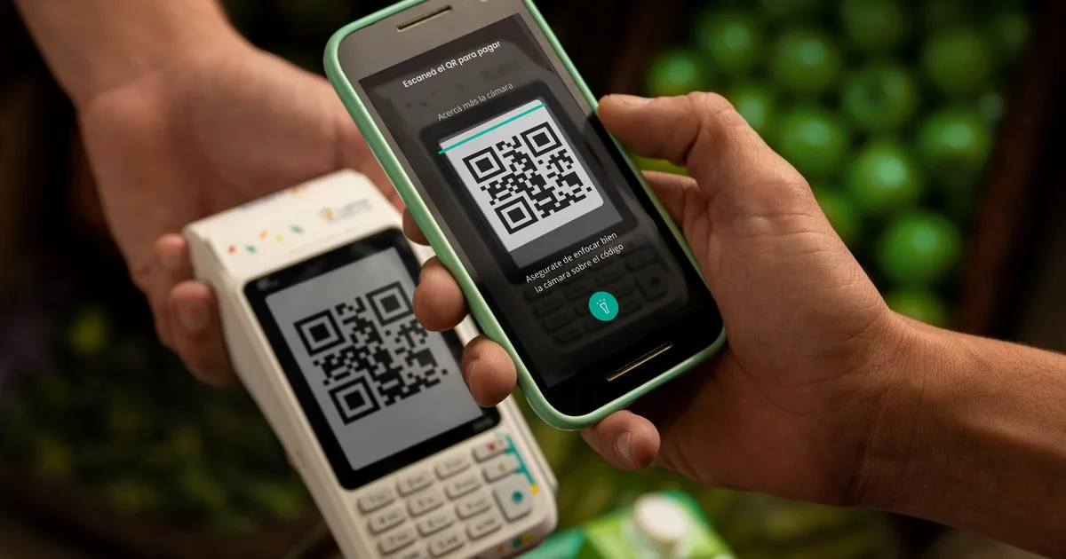 Para competir con Mercado Libre, la billetera virtual de los bancos lanza pagos con ChatGPT