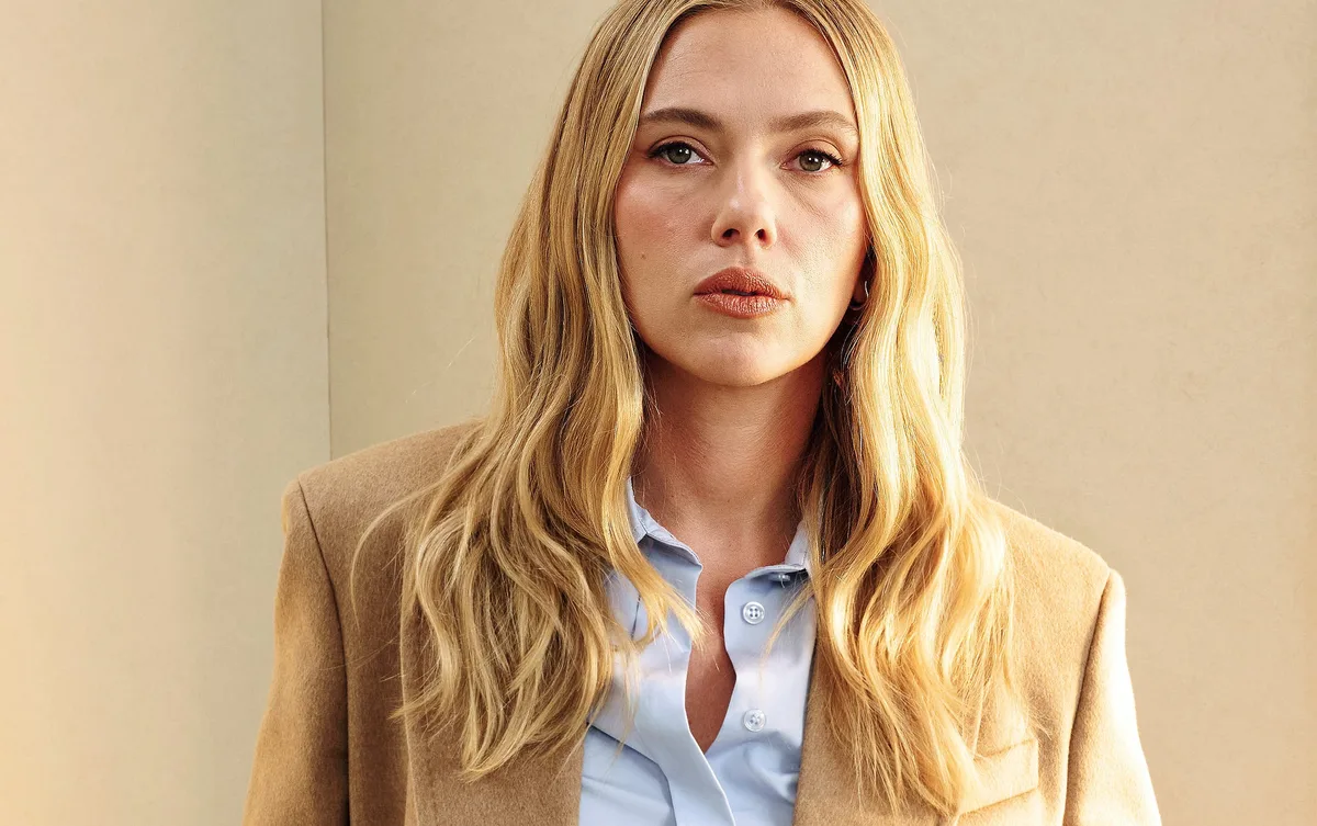 Scarlett Johansson, actriz: "He tenido relaciones con personas ajenas al cine y lo que descubrí es que no tenían ni idea de lo que yo necesitaba para hacer mi trabajo"