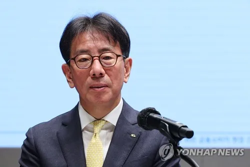 [2보] KB금융 회장 후보에 이재근…양종희 연임 실패 '이변'