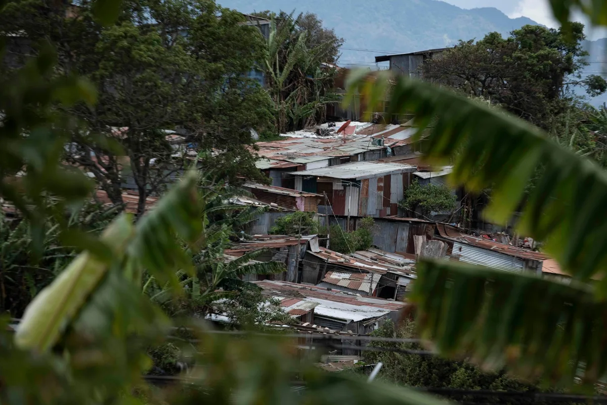 Costa Rica registra 232,000 habitantes en asentamientos informales, según un informe del sector vivienda