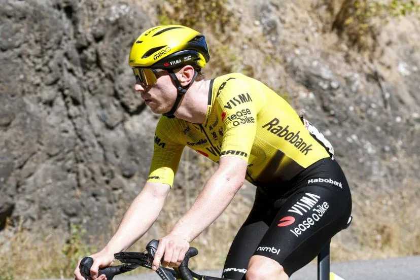 Matthew Brennan remporte un sprint entre costauds sur la 2e étape de la Vuelta, Tadej Pogacar conserve son maillot rouge