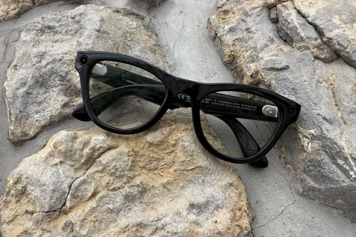 Les ventes de lunettes connectées explosent dans le monde, Meta domine le marché
