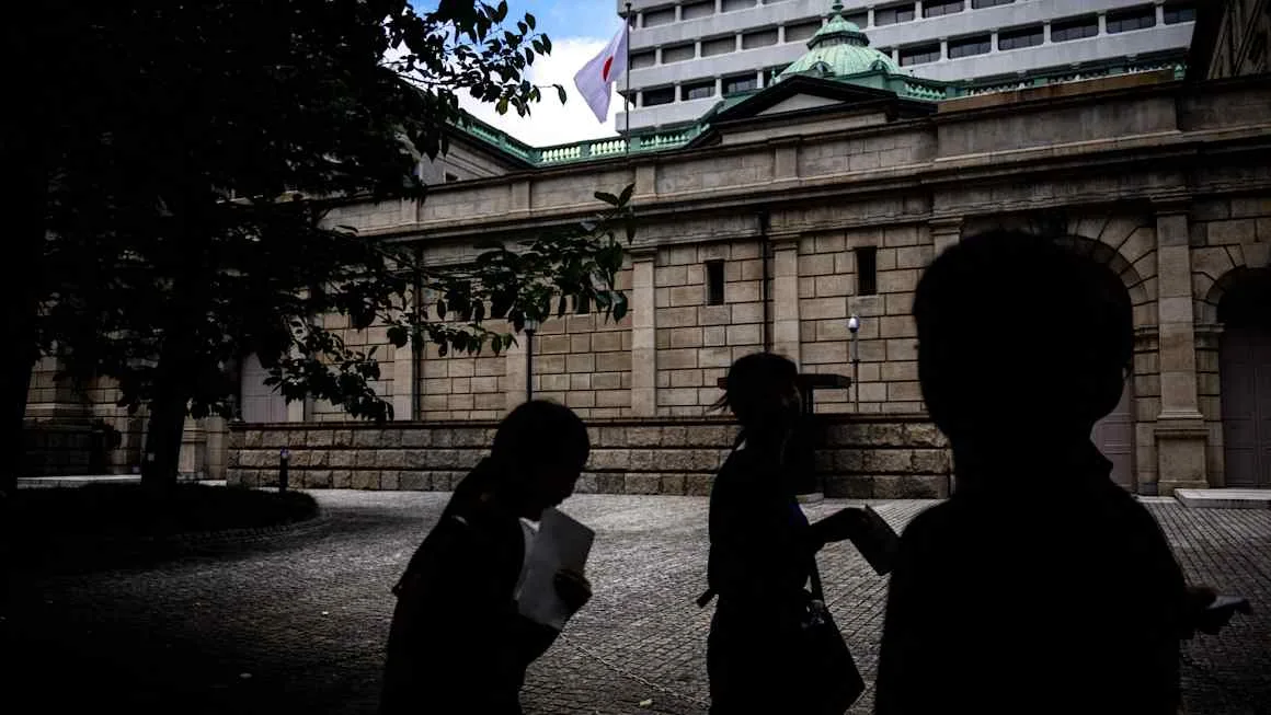 Betting on the yen: the risks of the carry trade