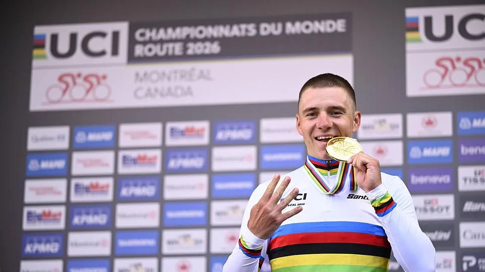 Remco Evenepoel tetracampeão mundial de contrarrelógio