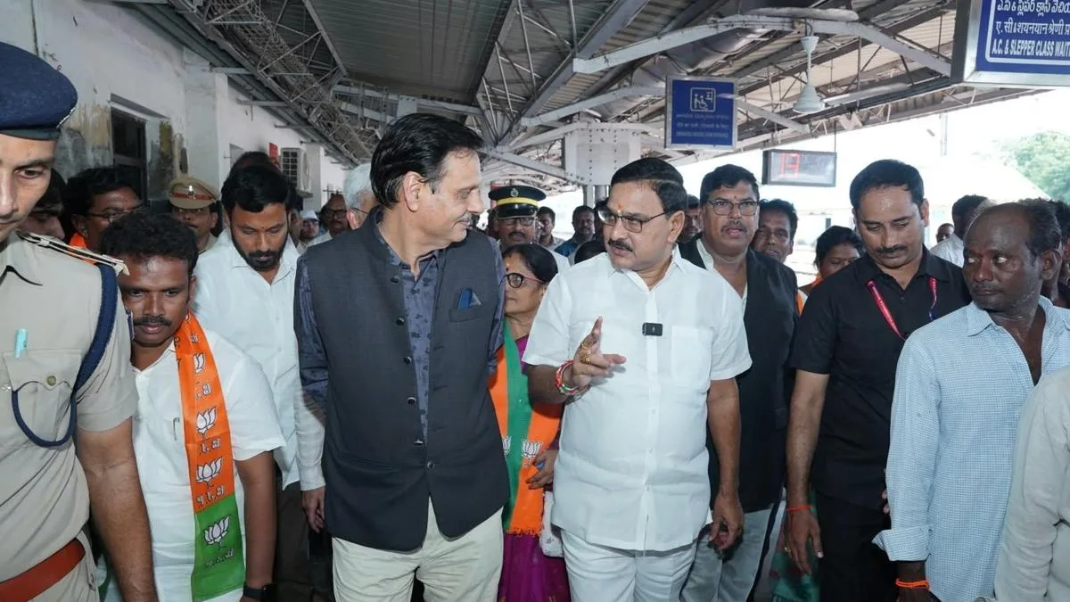 More train halts sought at Tadepalligudem railway station