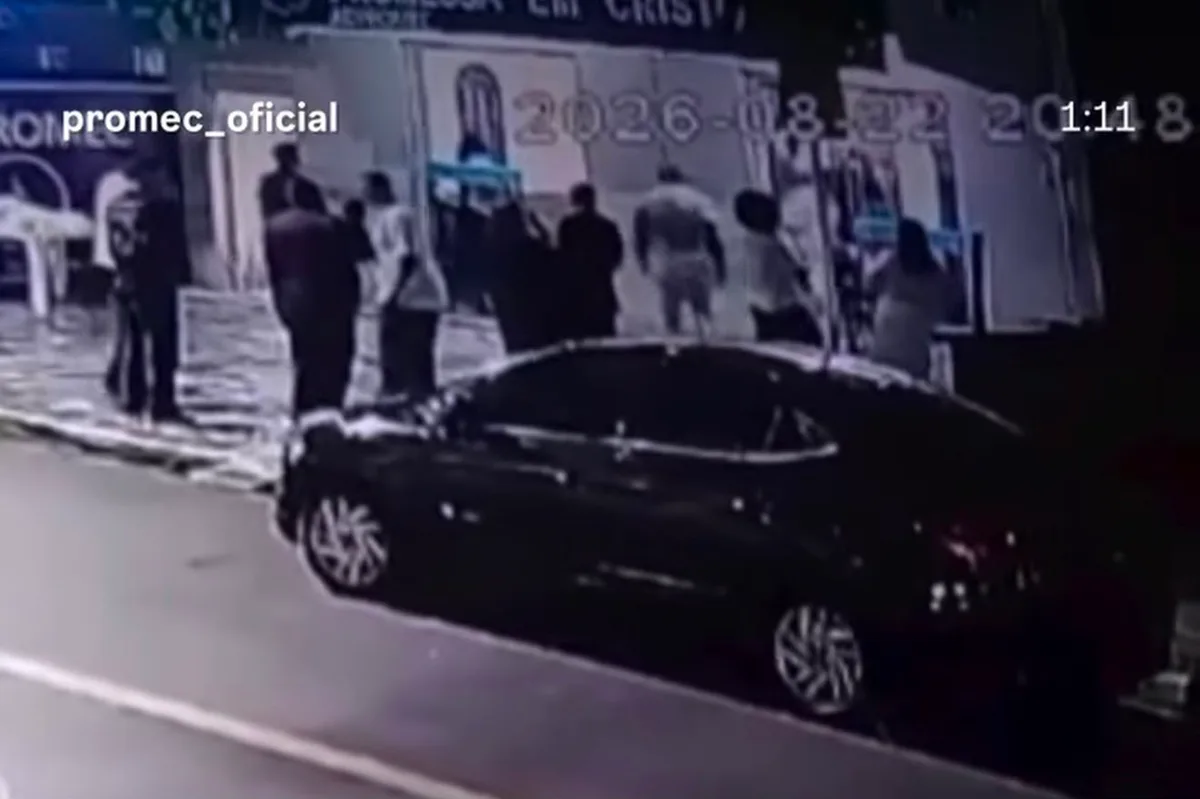 Homem invade igreja, esfaqueia cabeleireiro e é morto por PM de folga em Anchieta