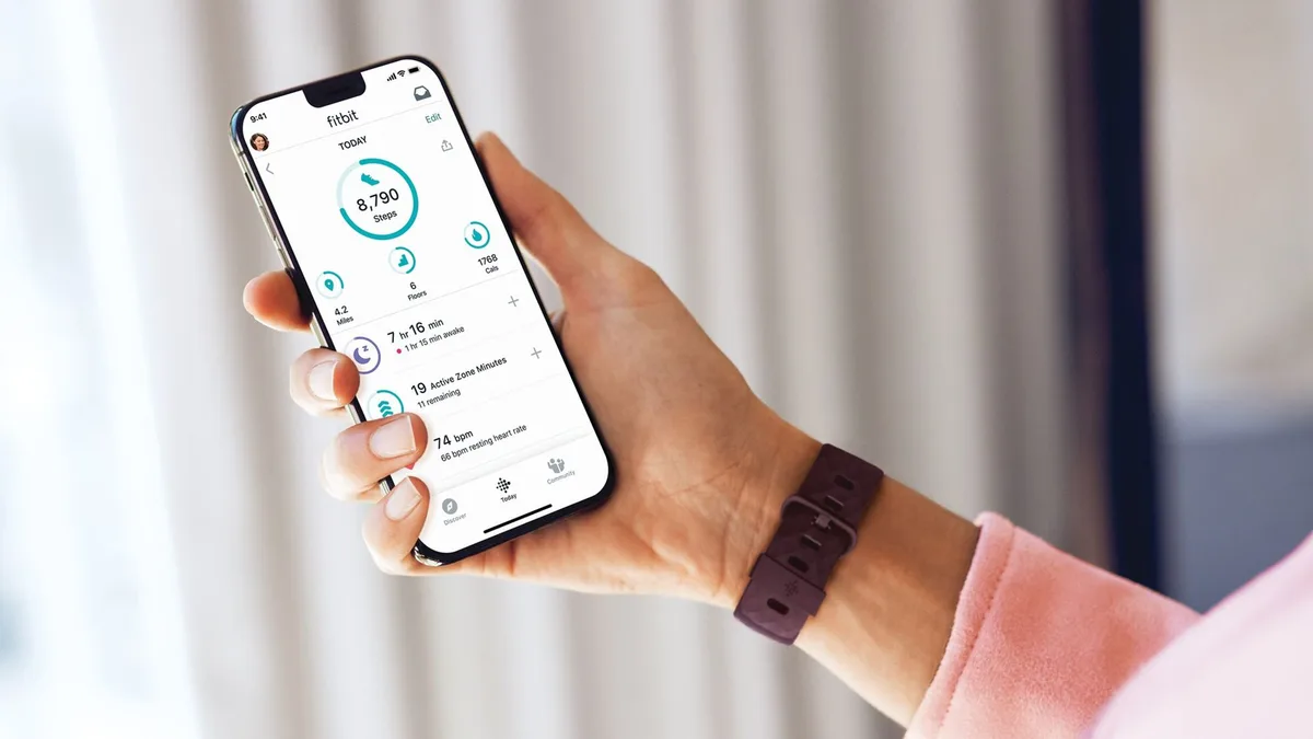 The last Fitbit app holdouts are being forced to switch to Google Health