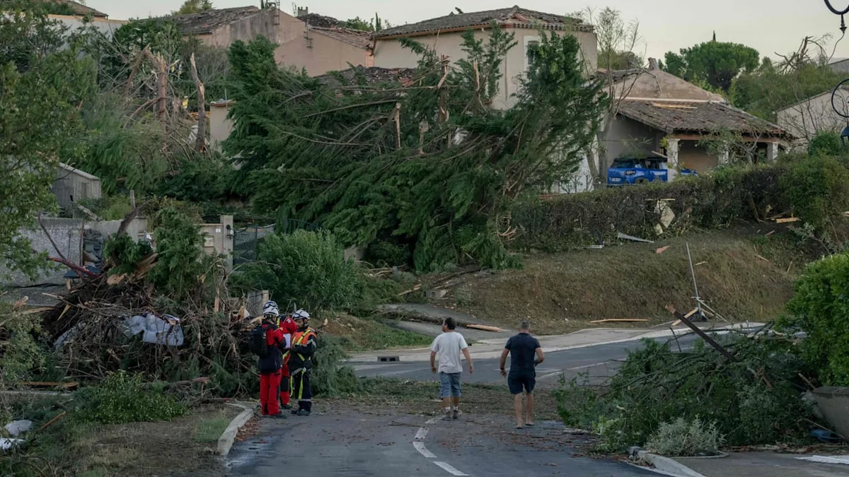 Mehr als 40 Verletzte - Tornado fegt durch Südfrankreich