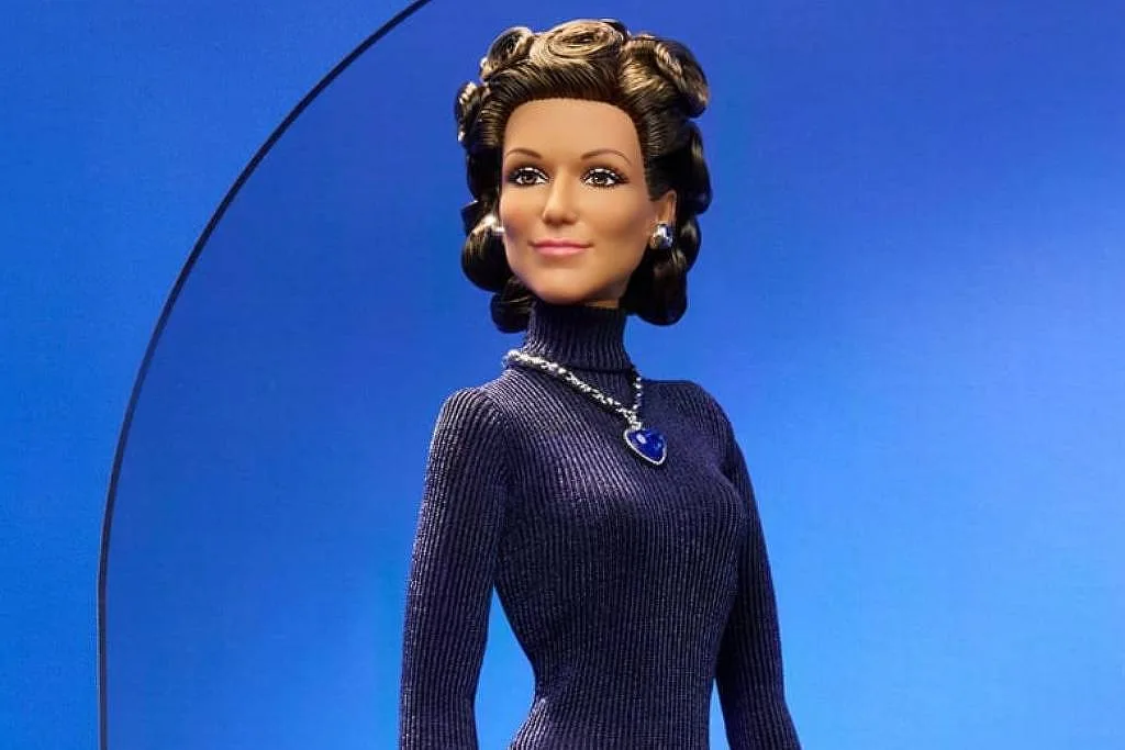Céline Dion ganha boneca da Barbie inspirada na apresentação de 'Titanic' no Oscar