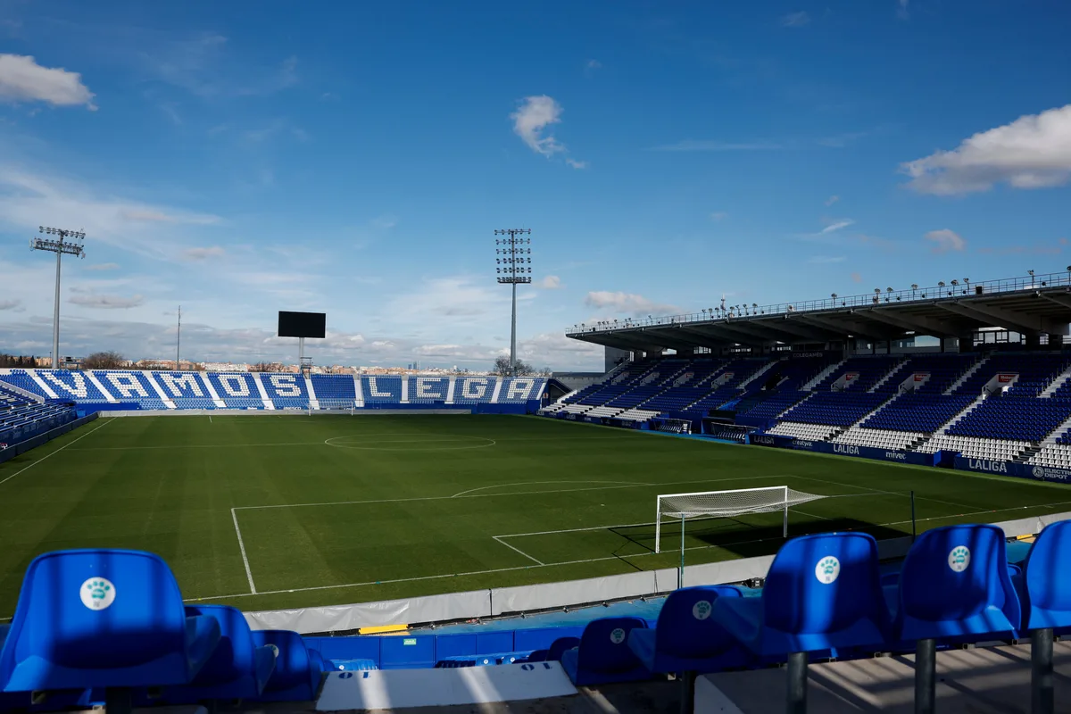 Catering, butacas acolchadas, vista del cielo… la guasa del Espanyol ante el Rayo