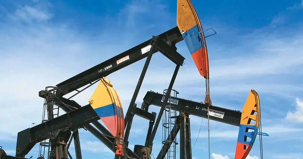 El sector petrolero generará 324.000 empleos en una década, según Delcy Rodríguez