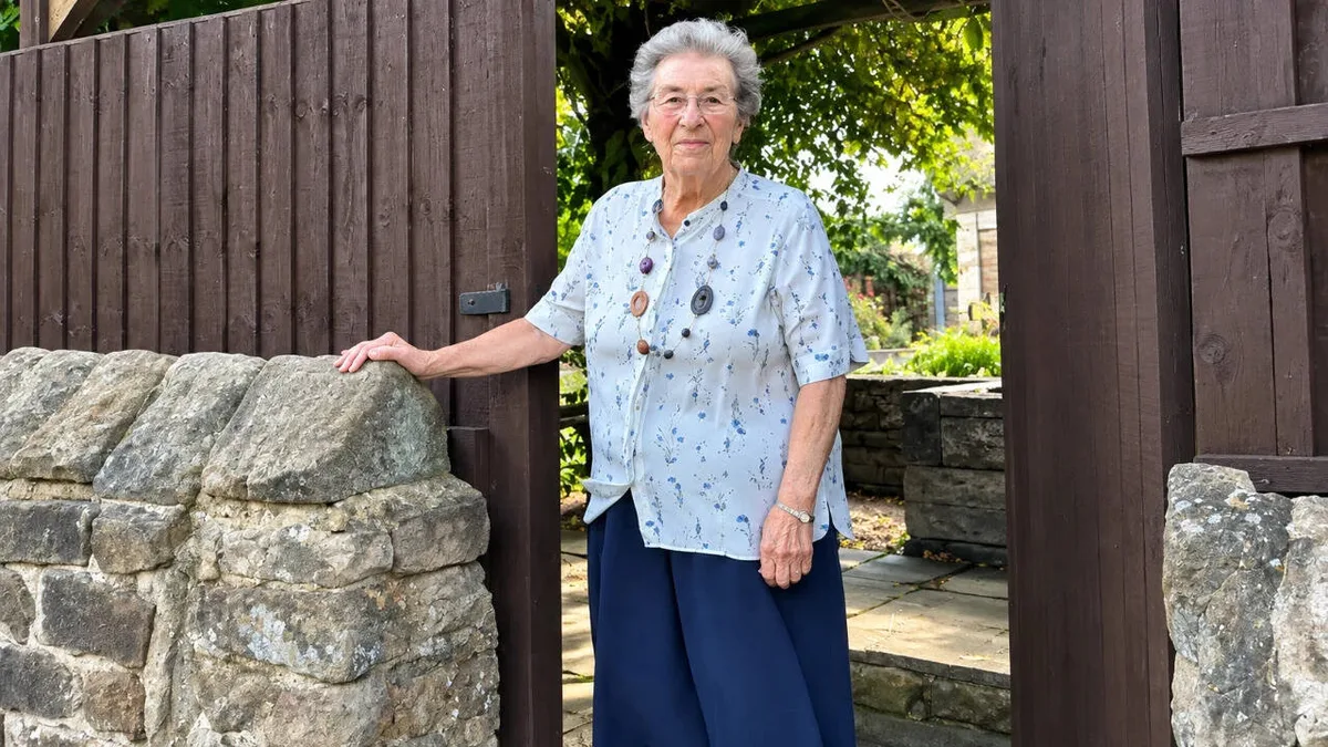 Derbyshire council fined £50k after blocking 81-year-old's garden access