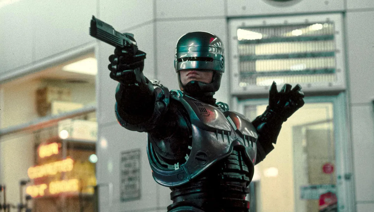 Conheça ator que vai viver o novo RoboCop em série do Prime Video