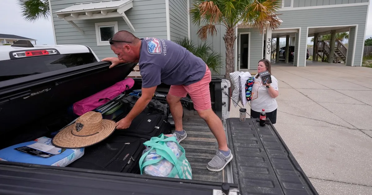 Florida se blinda ante la llegada hoy de "Isaías", el primer huracán del Atlántico 2026: alerta por marejadas ciclónicas, tornados e inundaciones