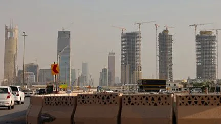 Cinq questions sur les frappes des houthis du Yémen à Riyad et dans le reste de l'Arabie saoudite, qui mettent le royaume en difficulté