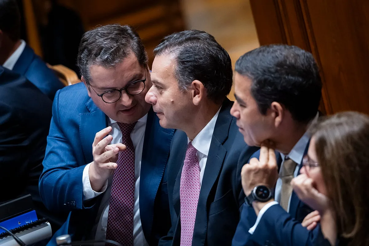 Primeiro-ministro rejeita totalmente descer o IVA dos atuais 23% para 21%