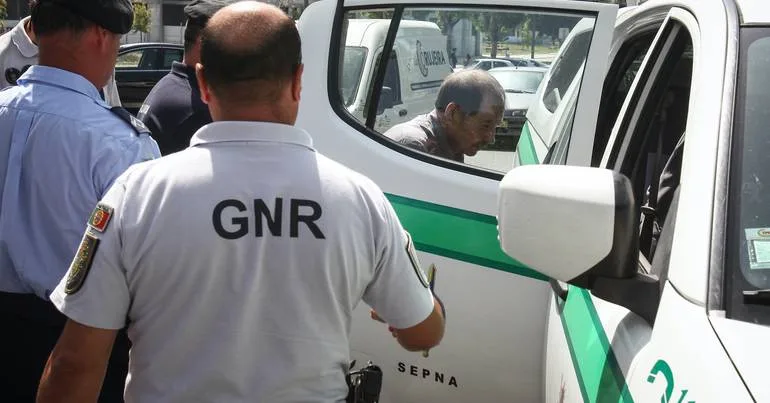 Detidos em Aveiro e Viseu acusados de 35 crimes de furto