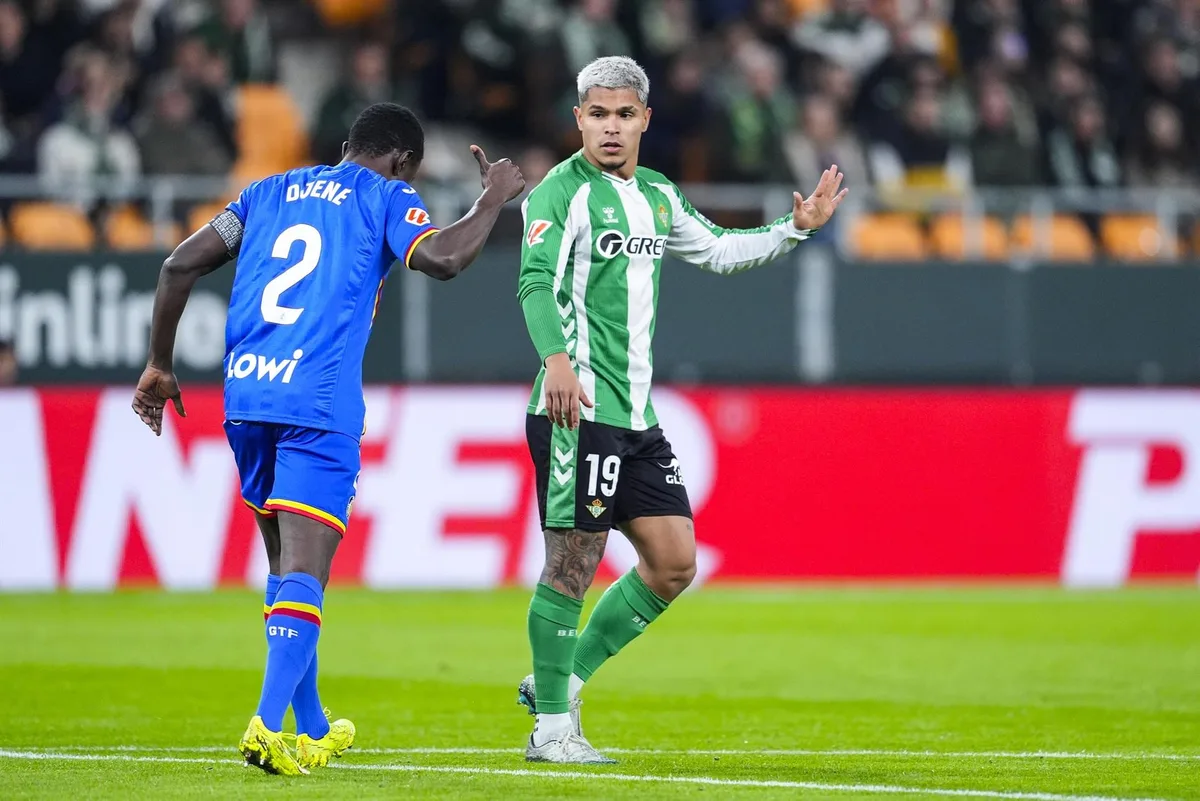 (Pre) El Betis defiende su momento ante un irregular Getafe y Málaga y Villarreal ansían estrenarse