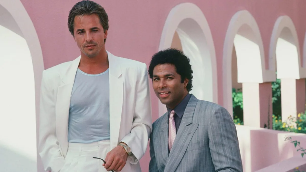 Miami Vice 85 : après Michael B. Jordan et Austin Butler, le film pioche dans le casting de L’Odyssée