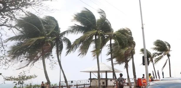 Defesa Civil envia alerta severo de ventos a 90 km/h e fecha parques no Rio