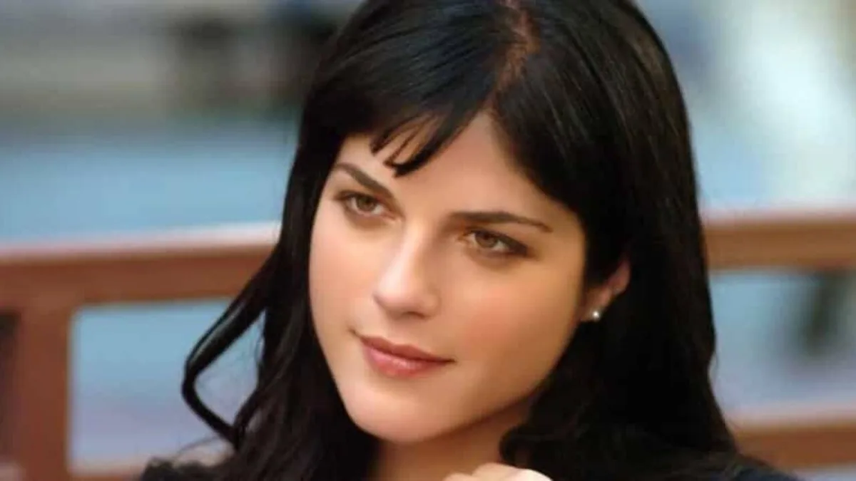 In 2022, Selma Blair wrote about biting fellow celebrities