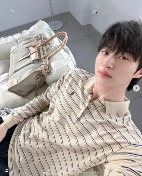 ‘190cm’ 변우석, 바쁜 일정 속 청량 가득 비주얼..독보적 문짝남