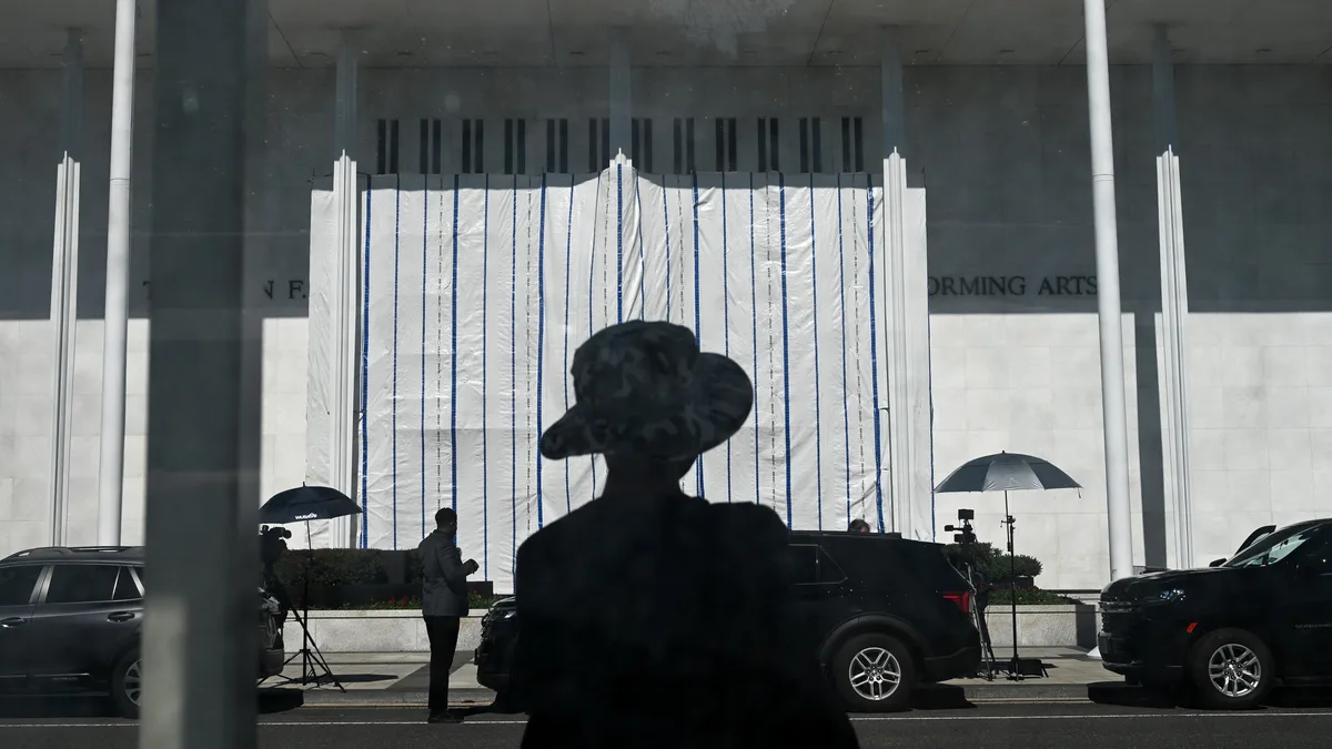 Trump’s New Plan to Get His Name Back on the Kennedy Center