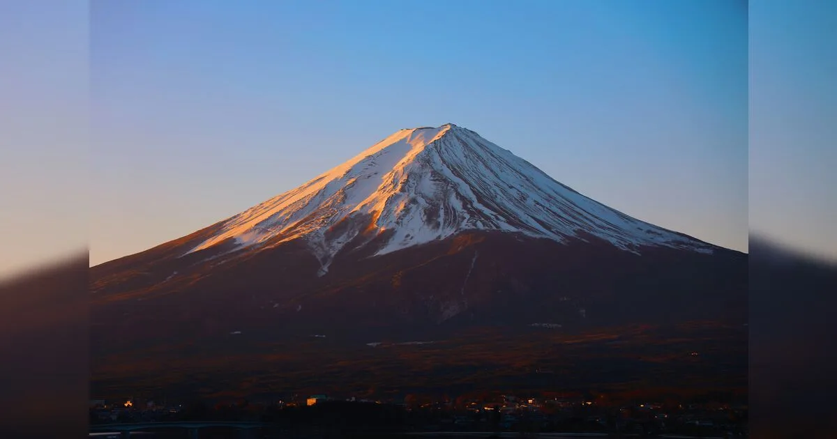 Pai deixa filho de sete anos sozinho no Monte Fuji por oito horas para continuar escalada
