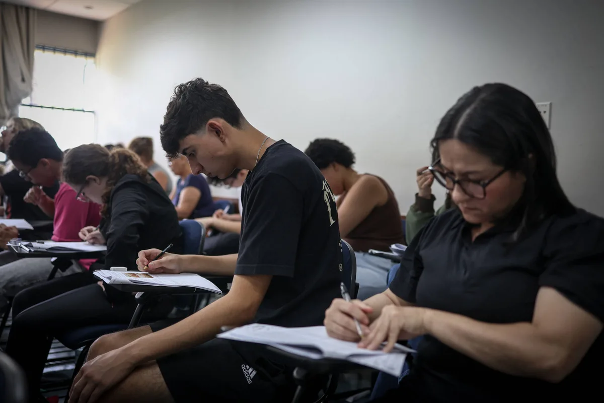 Decisão da USP de levar Fuvest para Fortaleza é questionada na Assembleia Legislativa