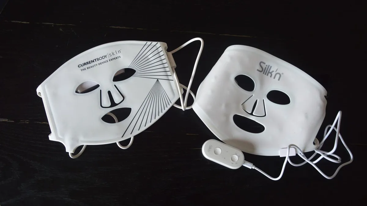 LED-Gesichtsmaske : Sechs Marken im Vergleich: Welches Modell überzeugt im Test?