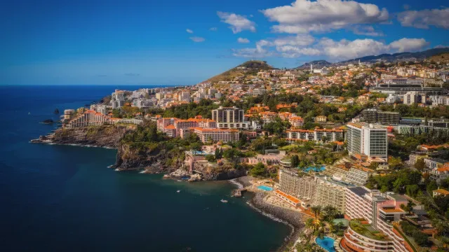 Greve em Sines: Madeira assegura chegada de nove cisternas de gás