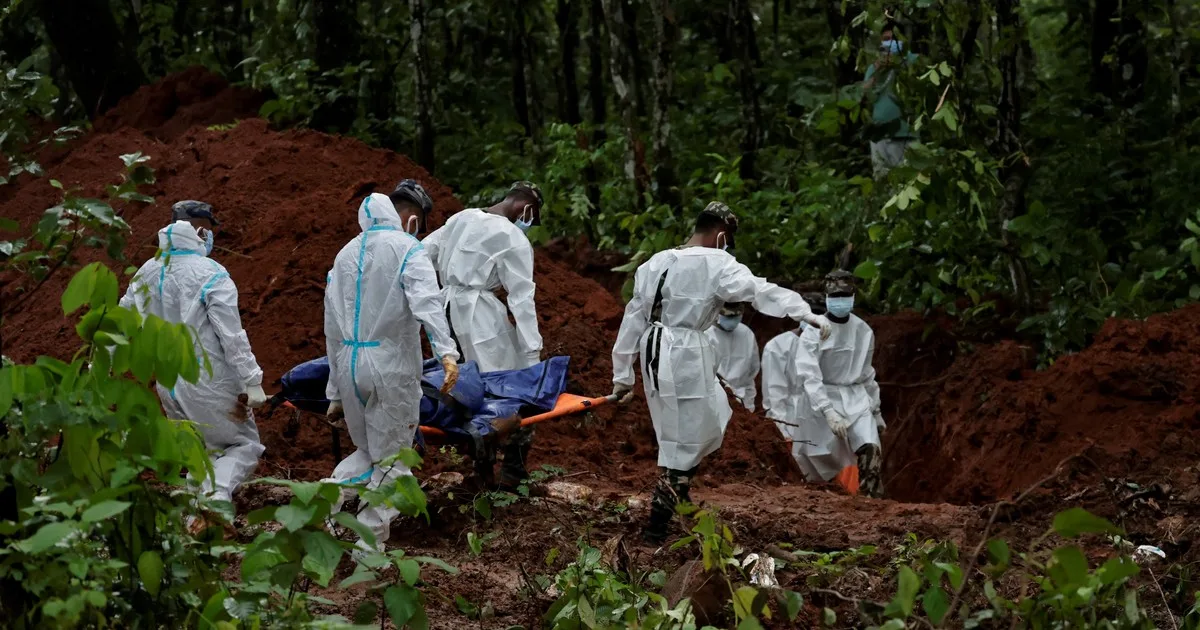 Riada en Nepal: elevan a más de 800 la cifra de muertos y un nuevo deslizamiento de tierra puso en alerta a los rescatistas