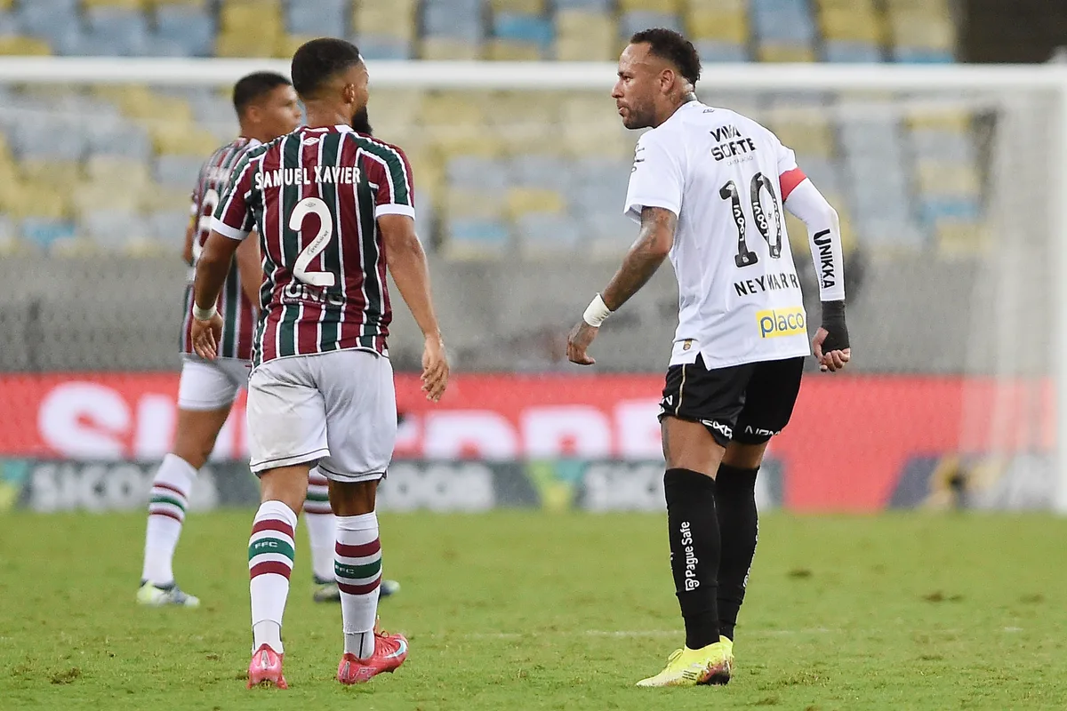 Fluminense x Santos: Samuel Xavier reencontra Neymar após treta, recorda polêmica e projeta duelo