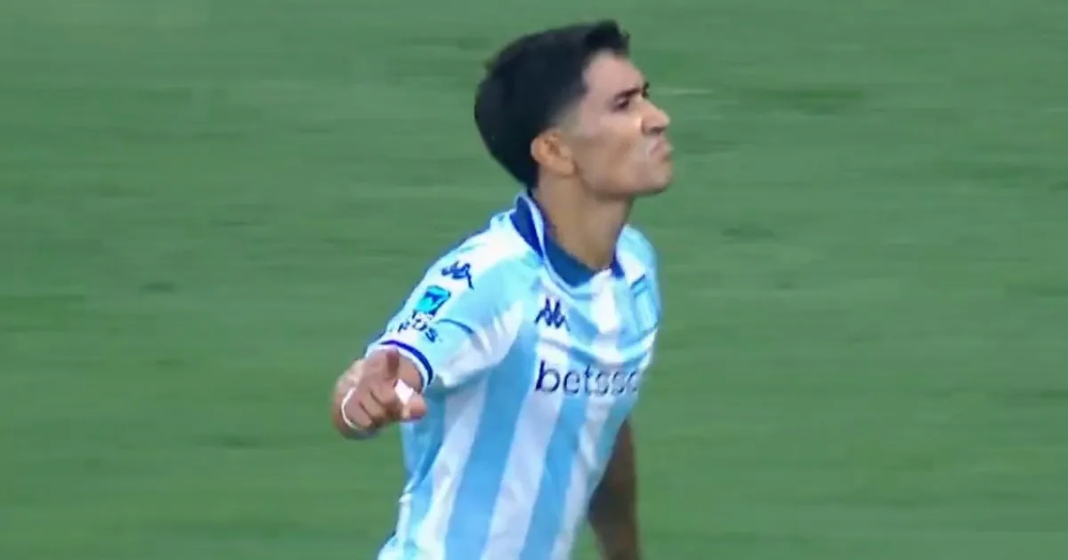 Ante la inminente salida de Santiago Solari, ¿Racing va por un delantero?