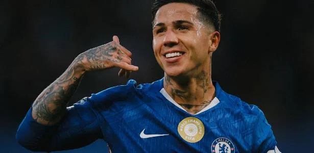 Manchester City faz oferta de mais de R$ 700 milhões por Enzo Fernández