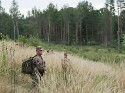 Luftraumverletzung im Krieg: Minister: Abgeschossene Drohne flog über Belarus nach Lettland