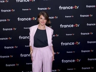 JT de 20 Heures de France 2 : pourquoi Mélanie Taravant remplace Jean-Baptiste Marteau cette semaine ?