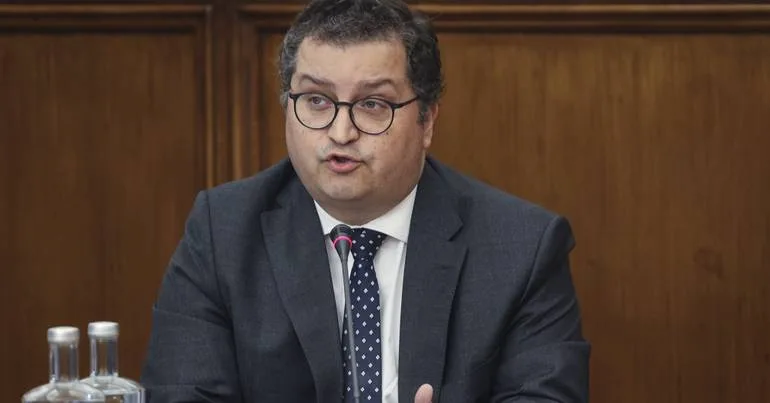 Sarmento pede cuidado ao BCE na resposta à inflação