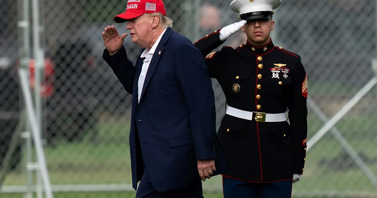 Donald Trump amenazó con bombardear Omán si se interpone en las tratativas con Irán por el estrecho de Ormuz: "Los destrozaremos"