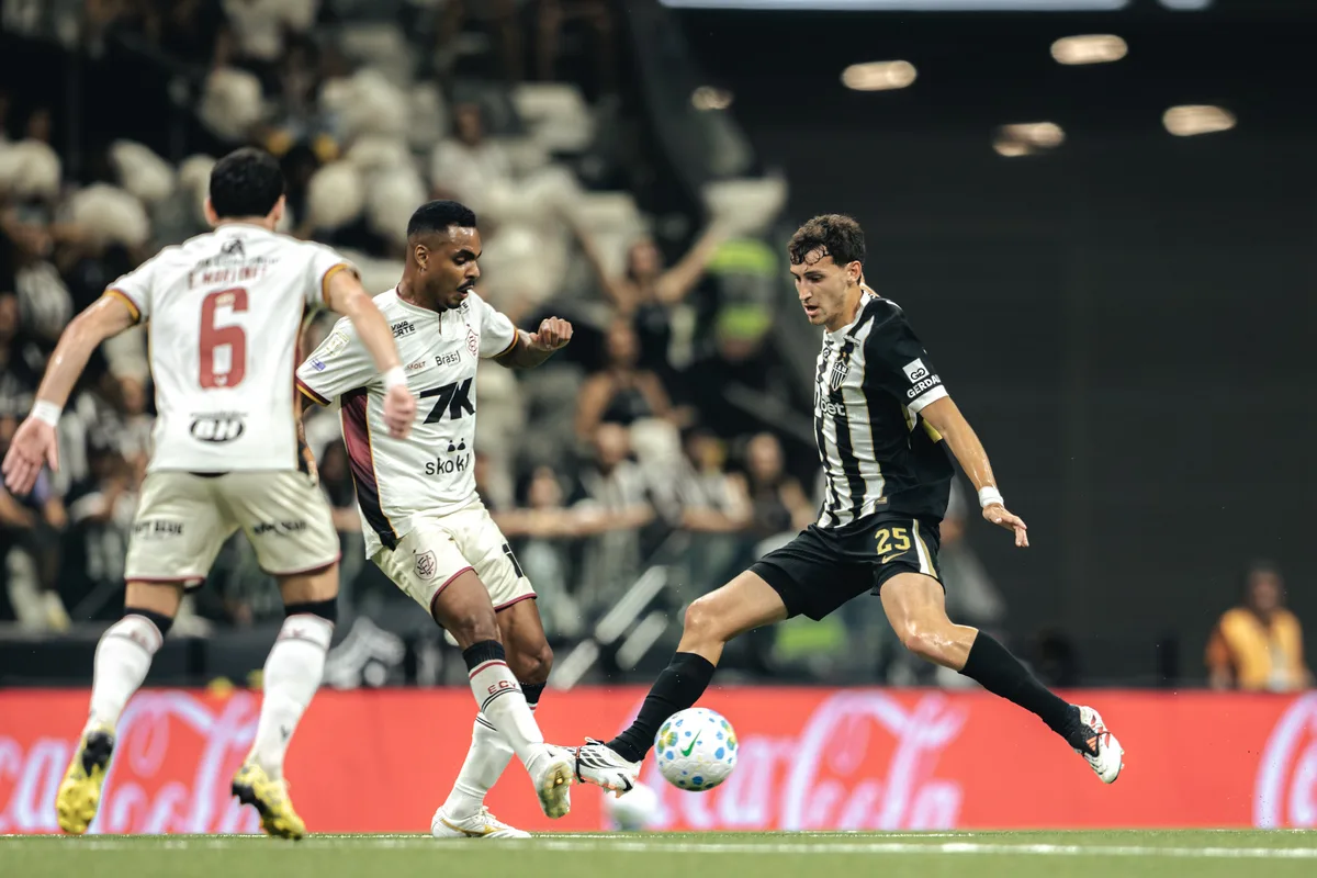 Jair revela acordo no vestiário e pede apoio da torcida do Vitória