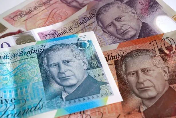 UK businesses now asking people to pay using cash