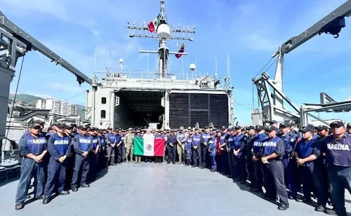 Regresan elementos y buques de la Marina tras llevar ayuda humanitaria a Venezuela; suman 700 mil toneladas a damnificados