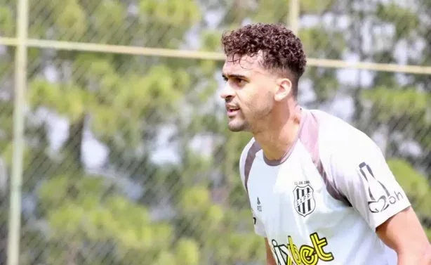 Léo Santos, o intocável na temporada da Macaca