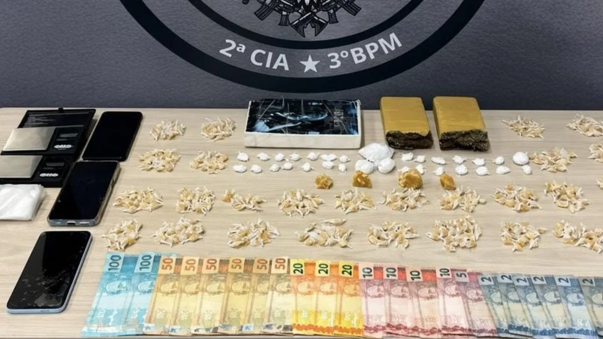 Três pessoas são presas por tráfico de drogas em Dores do Rio Preto, no ES